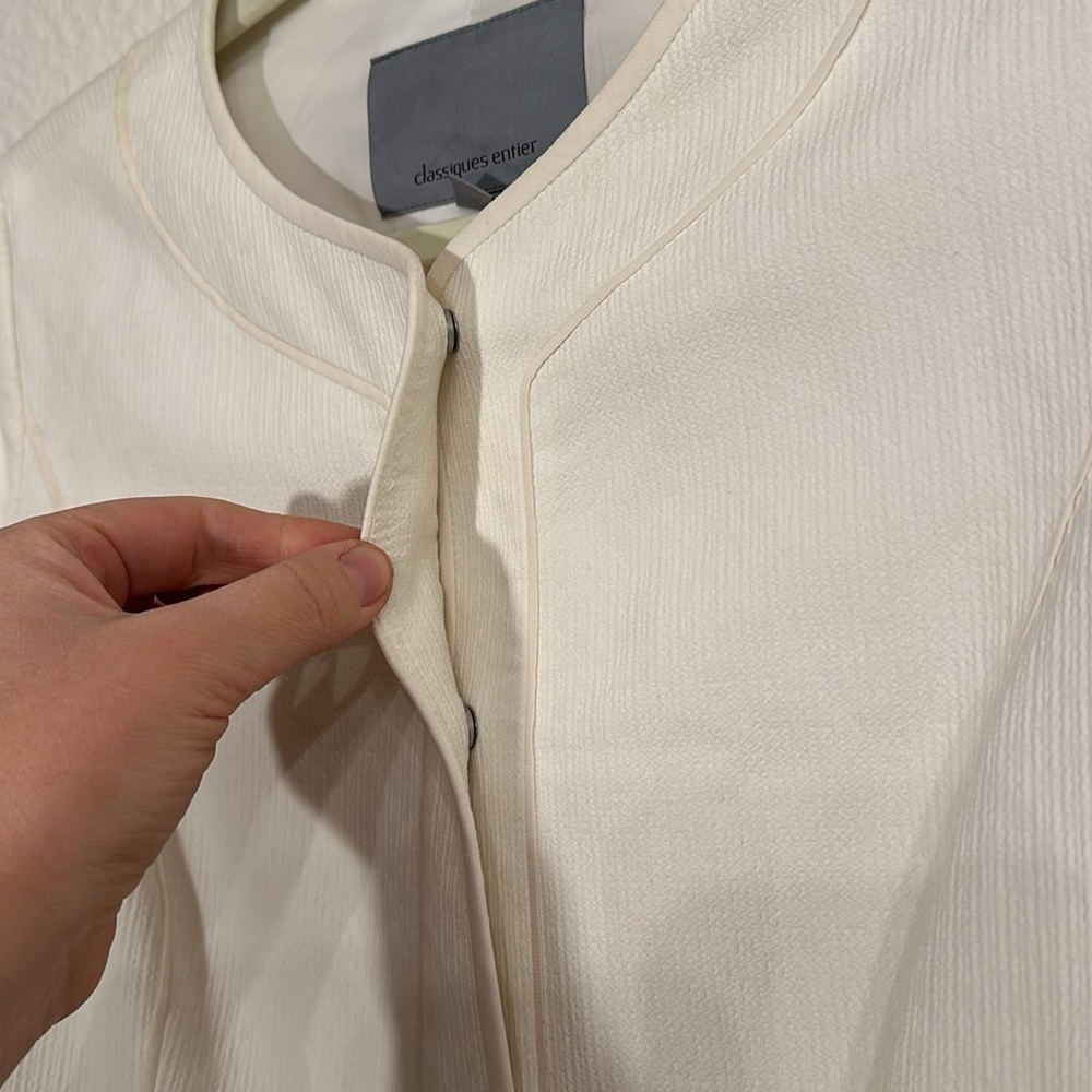 Women's Cream Structured Round-Neck Jacket - Picture 3 of 8